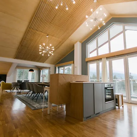 Signature Penthouse With Jacuzzi And Sauna And 4 Bedrooms In Saint George Palace Bansko