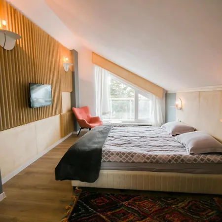 Signature Penthouse With Jacuzzi And Sauna And 4 Bedrooms In Saint George Palace Διαμέρισμα *