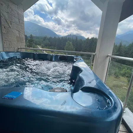 Signature Penthouse With Jacuzzi And Sauna And 4 Bedrooms Apartment *